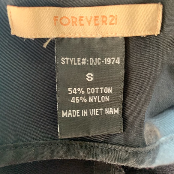 Forever 21 Black Trench Rain Coat Button Closure Nylon Coat Size Small. - Picture 8 of 8